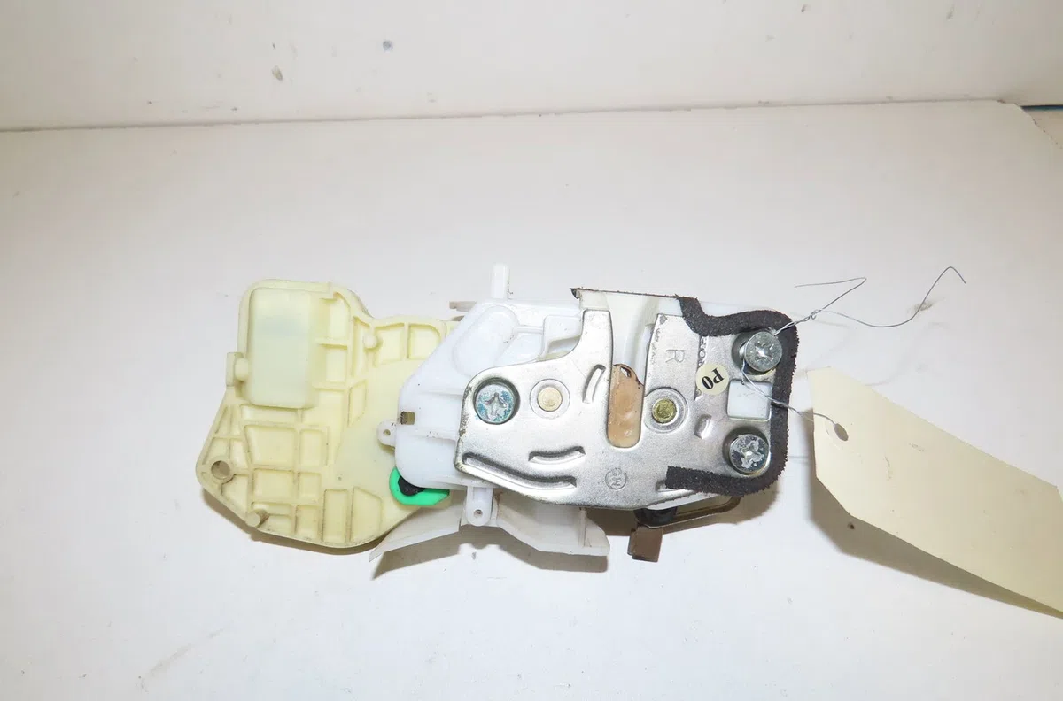 Serrure porte ard Honda CR-V II (RD_) 2.2 ctdi (rd9) (2005-2006) occasion