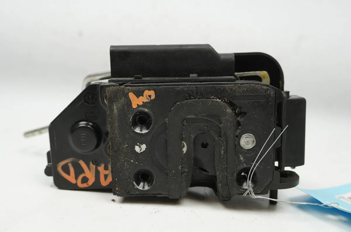 Serrure porte ard Hyundai GETZ (TB) 1.6 (2002-2005) occasion