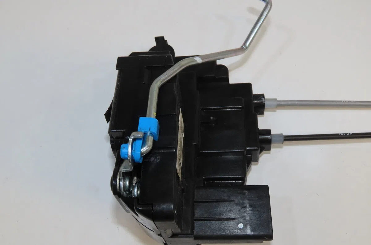 Serrure porte ard Hyundai I20 I (PB, PBT) 1.2 (2008-2012) occasion