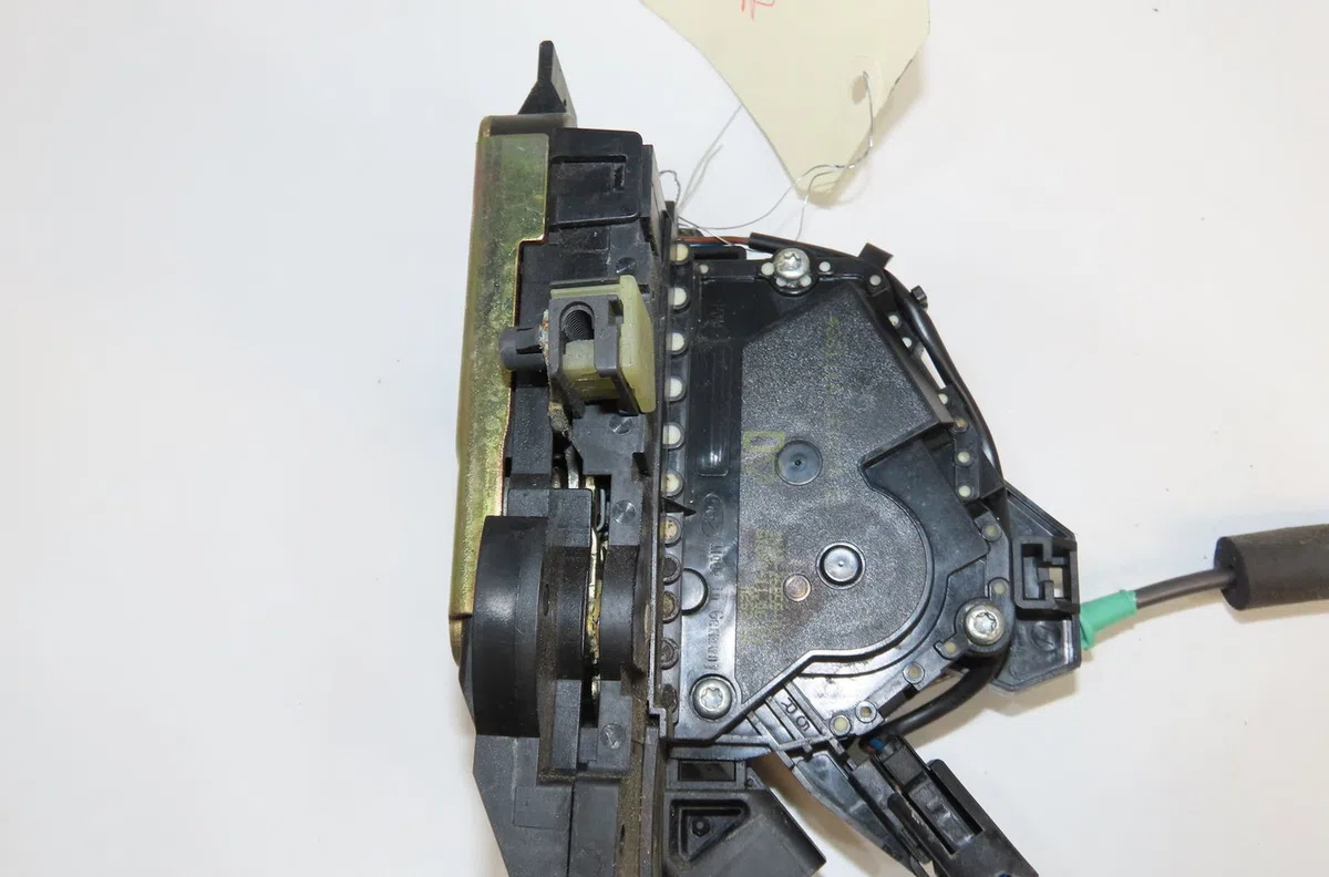 Serrure porte ard Jaguar X-TYPE I (X400) 2.0 d (2003-2009) 4 portes occasion