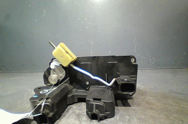 Serrure porte ard Opel SIGNUM 3-5 portes (Z03) 2.2 dti (f48) (2003-2004) occasion