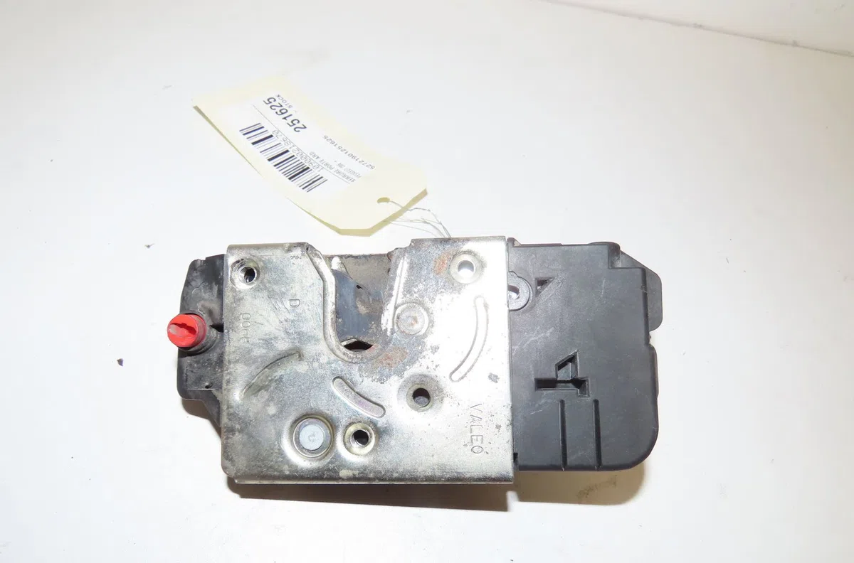 Serrure porte ard Peugeot 206 (2L_, 2M_) 1.4 hdi eco 70 (2009-2013) 5 portes occasion