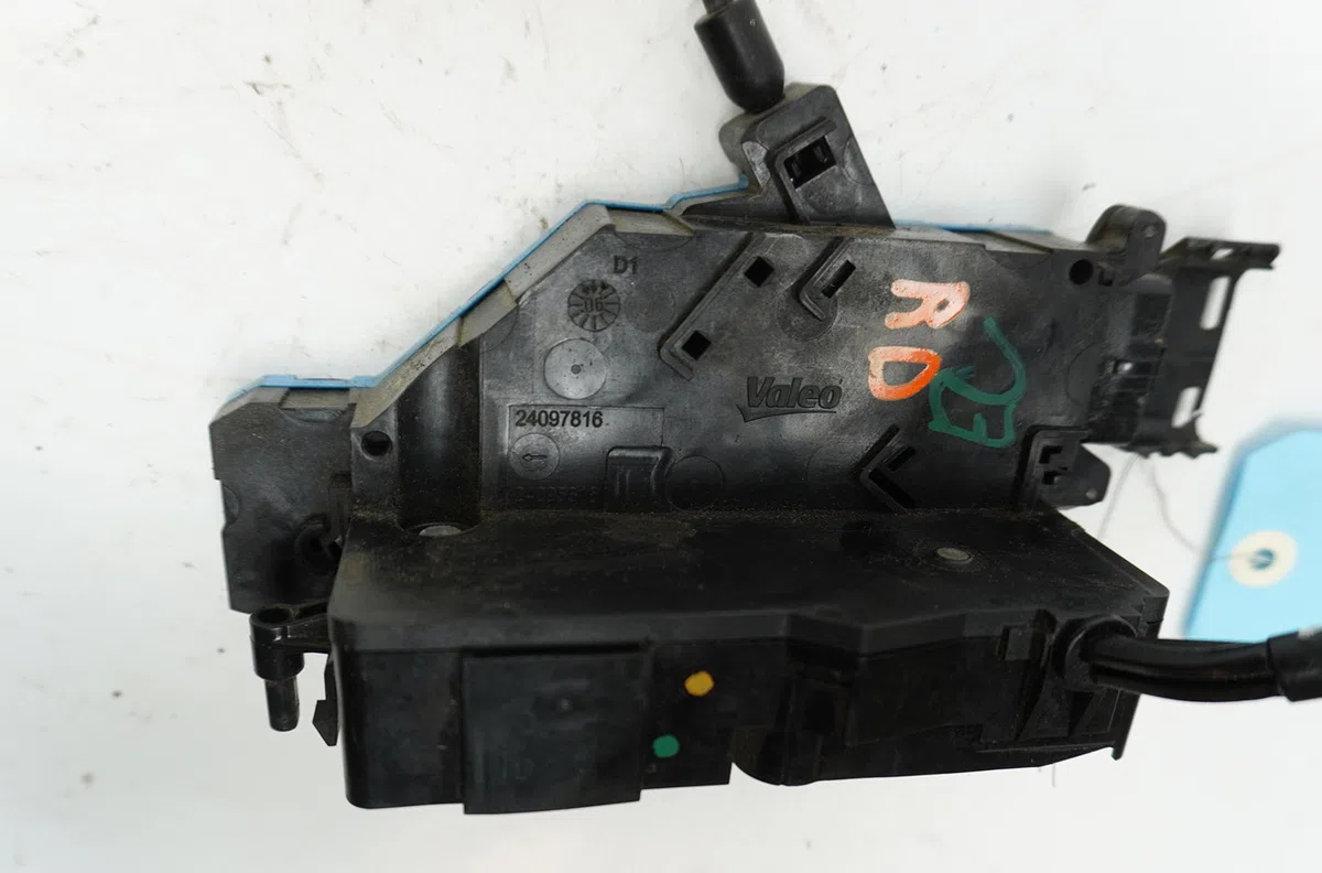 Serrure porte ard Peugeot 207-207 (WA_, WC_) 1.4 hdi (2006-2015) 5 portes occasion