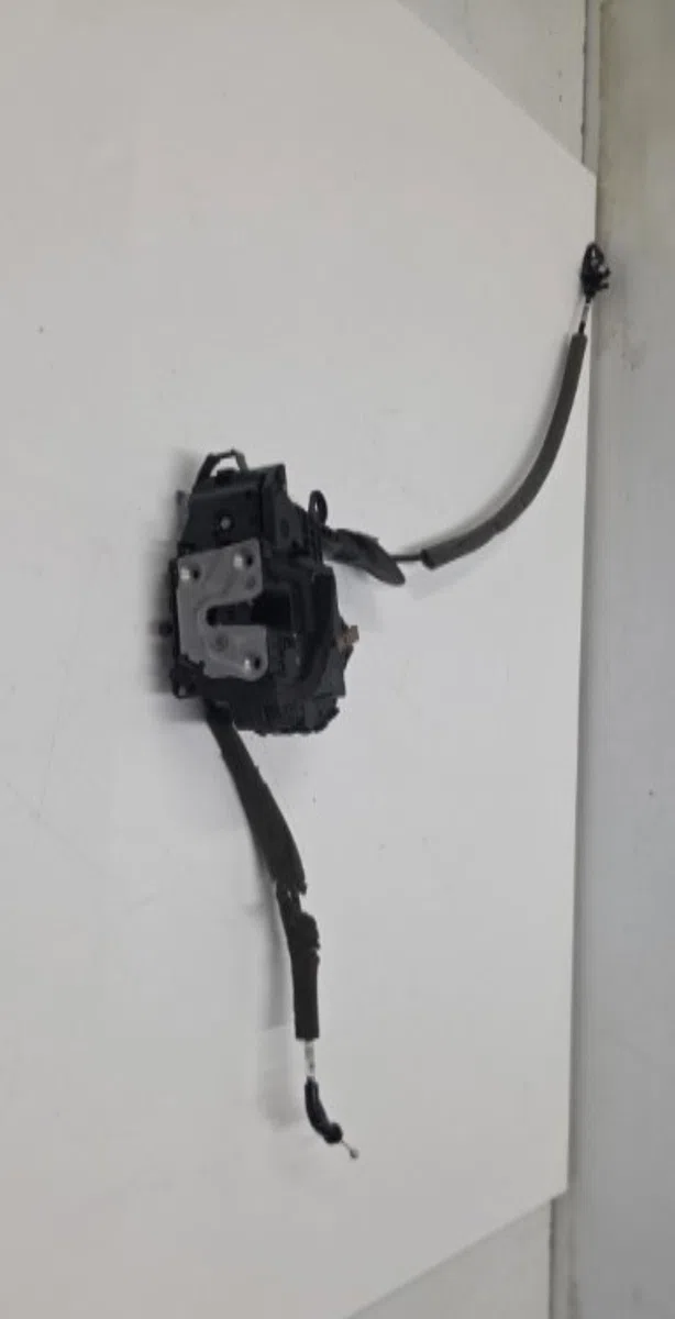 Serrure porte ard RENAULT CLIO 5 PHASE 1 occasion