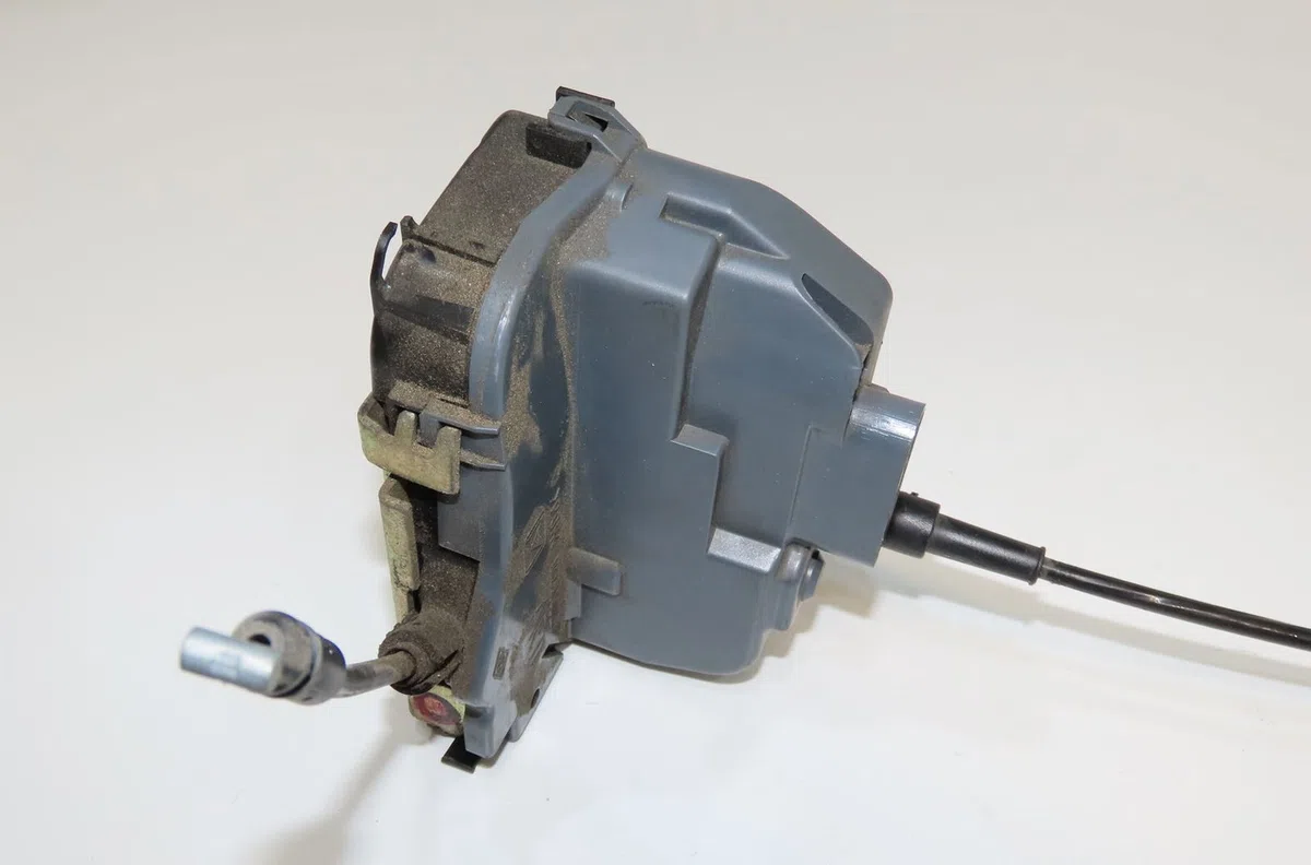 Serrure porte ard Renault ESPACE IV (JK0-1_) 3.0 dci (jk0e, jk0y) (2006-2015) occasion