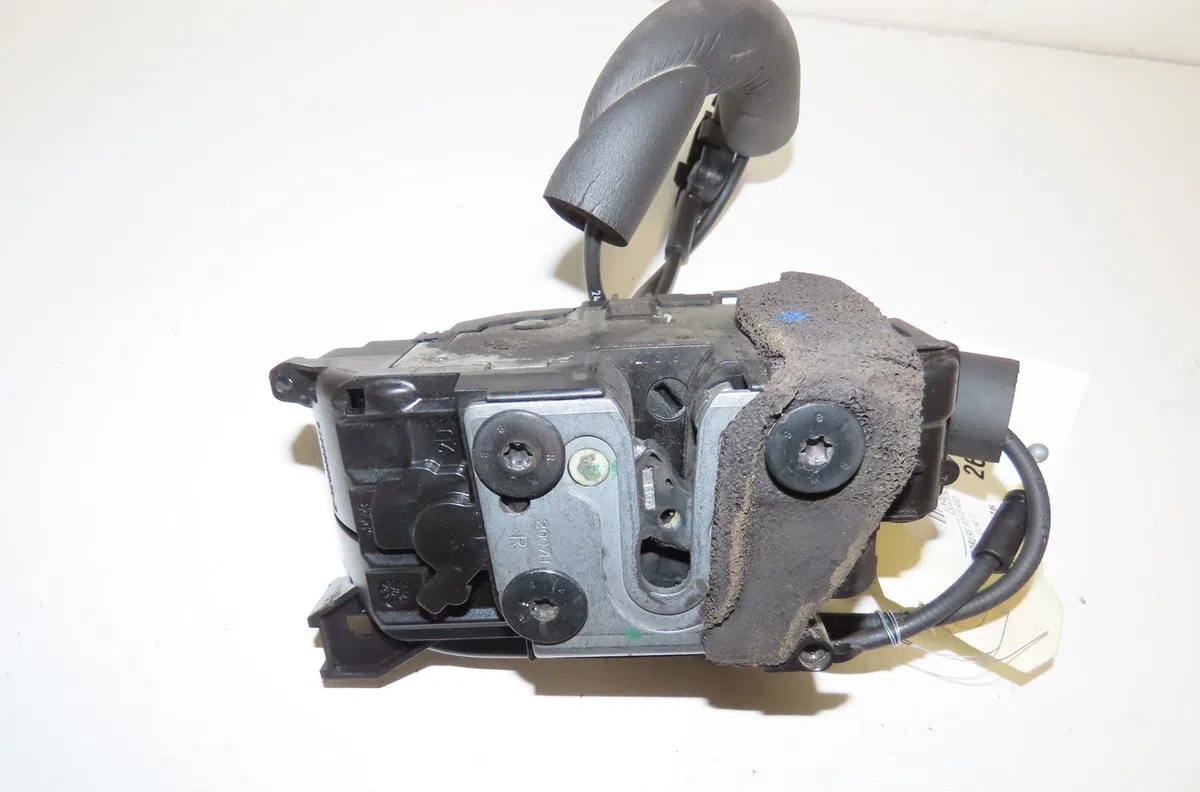 Serrure porte ard Renault LAGUNA III Grandtour (KT0-1) 1.5 dci (kt0a, kt0r, kt02) (2007-2015) occasion