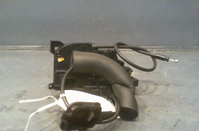 Serrure porte ard Renault MEGANE III 3-5 portes (BZ0-1_, B3_) 1.5 dci (bz09, bz0d, bz1w, bz29, bz14) (2009) 5 portes occ