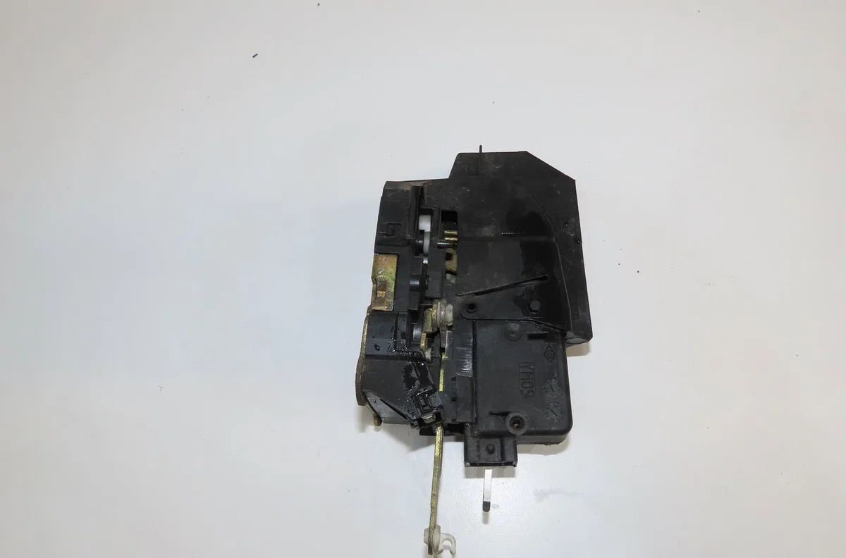Serrure porte ard Renault SAFRANE II (B54_) 2.2 dt (b54g) (1996-2000) 5 portes occasion