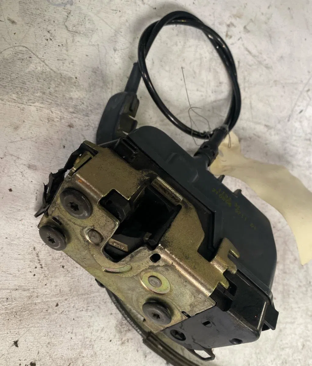 Serrure porte ard Renault SCÉNIC II (JM0-1_) 1.9 dci (jm14) (2005-2008) 5 portes occasion