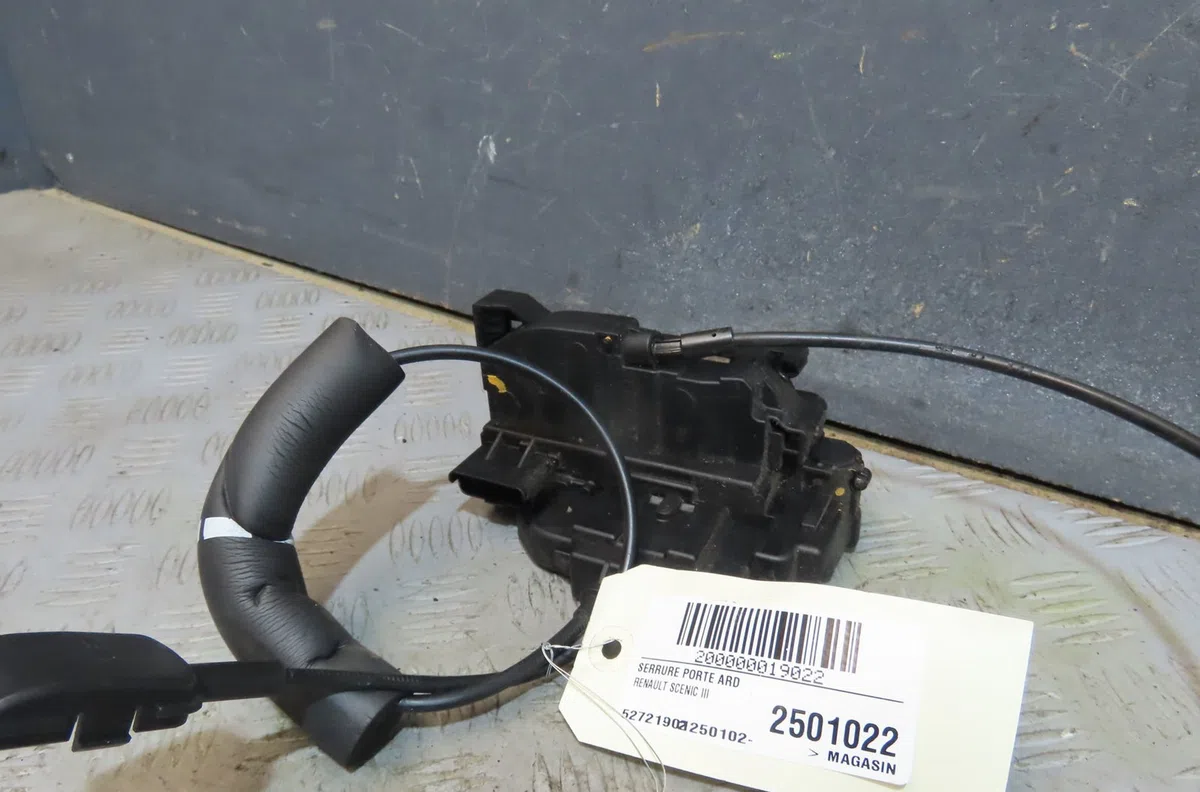 Serrure porte ard Renault SCÉNIC III (JZ0-1_) 1.9 dci (jz0j, jz1j, jz1k, jz1s) (2009) occasion