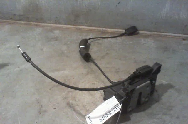 Serrure porte ard RENAULT SCENIC III Phase 1 04-2009--11-2011 occasion