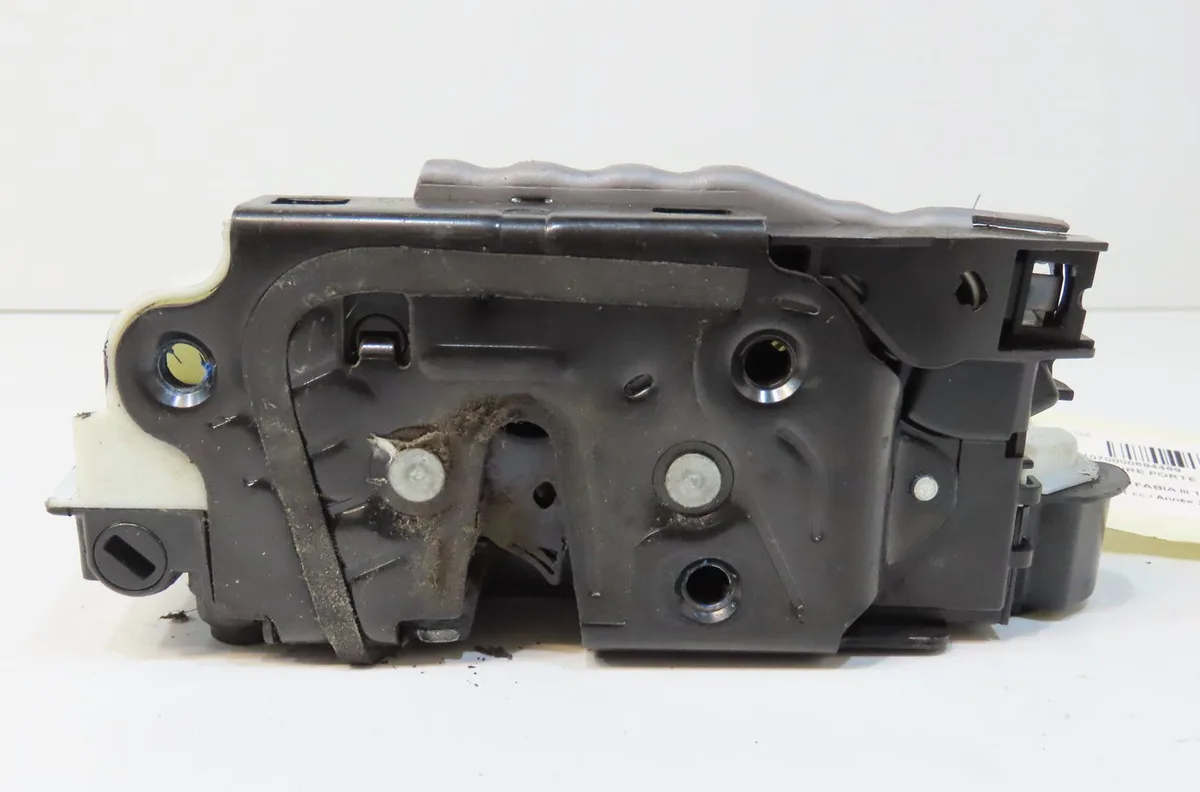Serrure porte ard Skoda FABIA III (NJ3) 1.2 tsi (2014-2021) occasion
