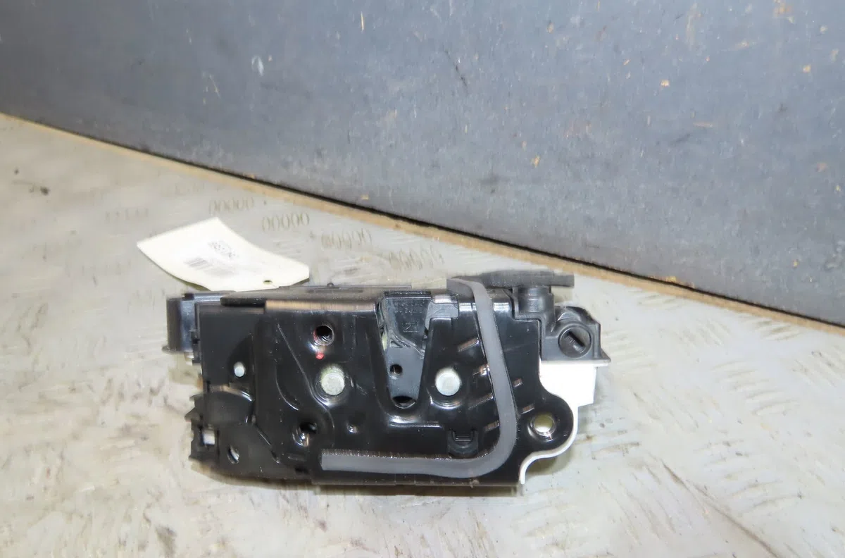 Serrure porte ard Volkswagen GOLF VII Variant (BA5, BV5) 1.6 tdi (2013-2018) occasion