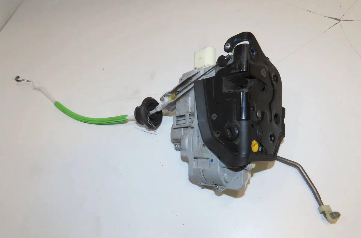 Serrure porte arg Audi A3 Sportback (8PA) 1.4 tfsi (2007-2013) 5 portes occasion