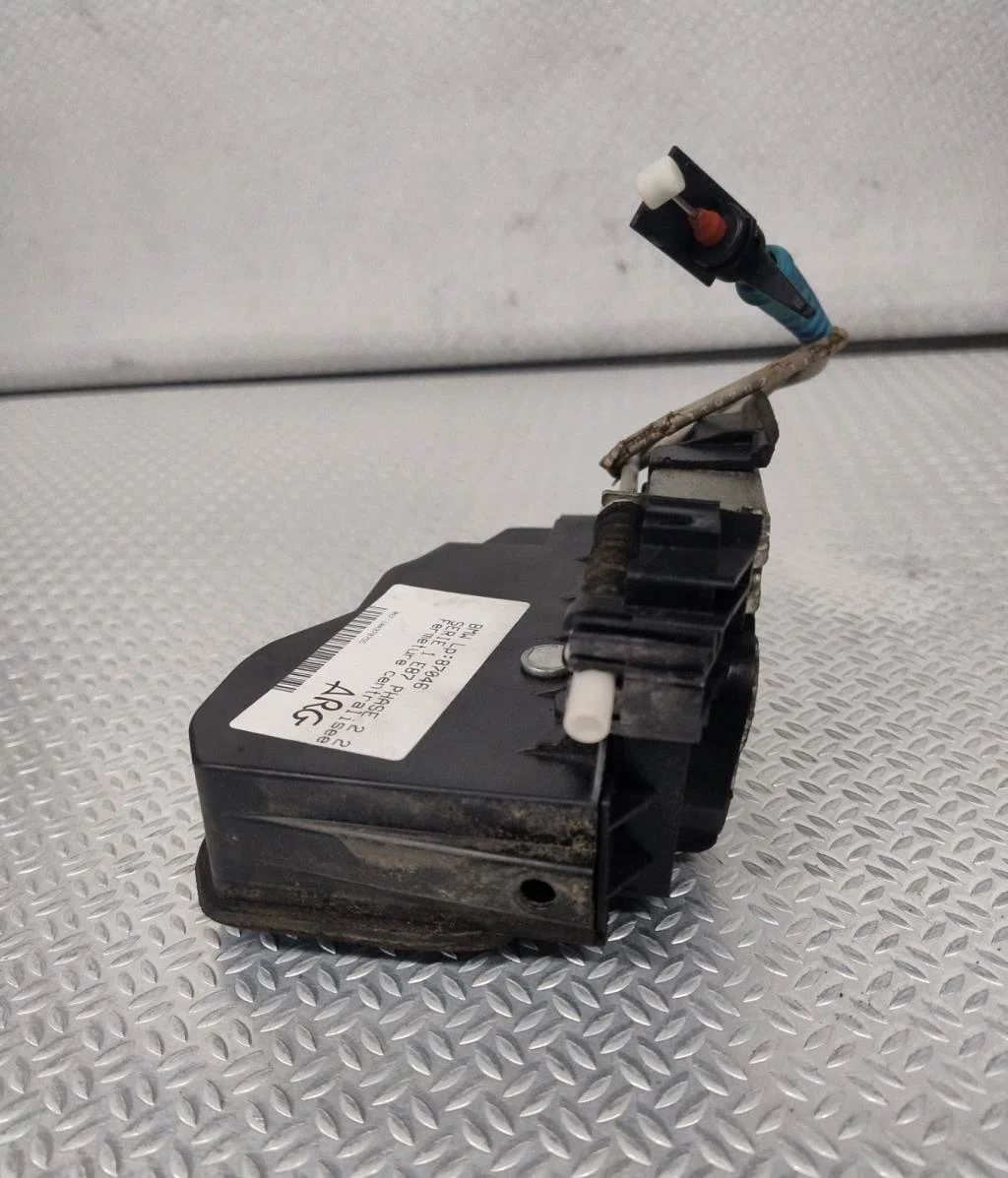 Serrure porte arg BMW SERIE 1 E87  SERIE 1 E87 PHASE 2 occasion