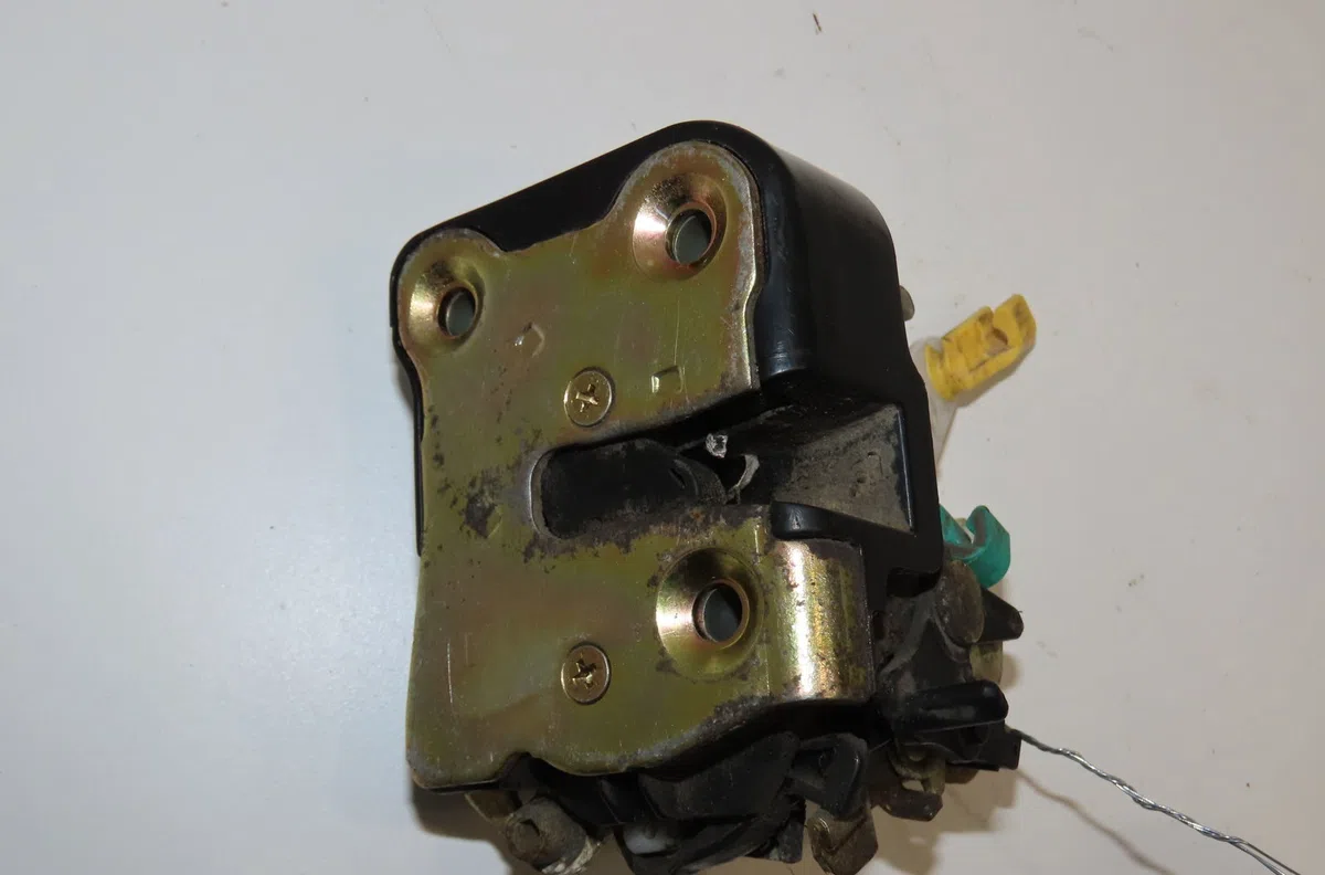 Serrure porte arg Chrysler PT CRUISER (PT_) 2.2 crd (2002-2010) occasion