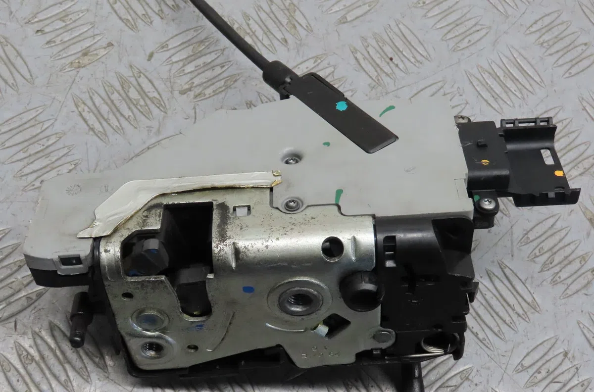 Serrure porte arg Citroen C4 GRAND PICASSO I (UA_) 2.0 hdi 138 (2006-2013) occasion