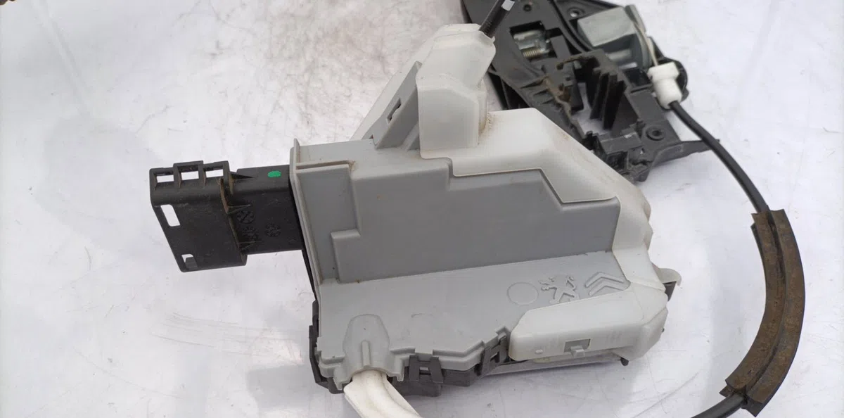 Serrure porte arg CITROEN C5 2 occasion
