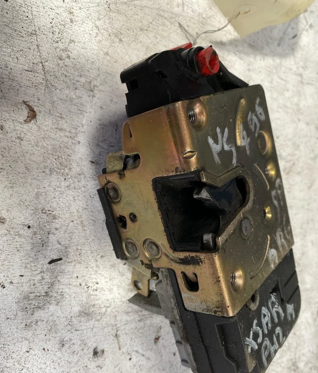 Serrure porte arg Citroen XSARA (N1) 2.0 hdi 90 (1999-2005) occasion