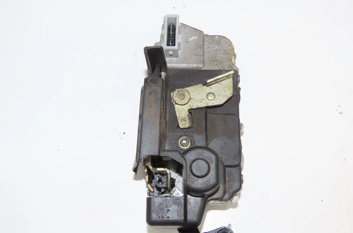 Serrure porte arg Citroen XSARA (N1) 2.0 hdi 90 (1999-2005) occasion