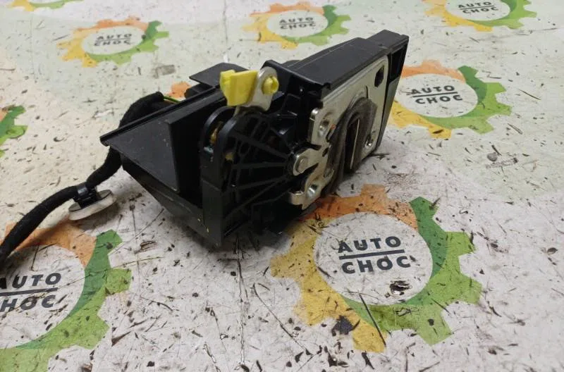 Serrure porte arg DACIA DUSTER 2 PHASE 1 occasion