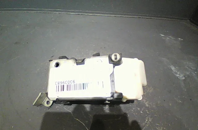 Serrure porte arg Fiat MULTIPLA (186_) 1.9 jtd (186axe1a) (2002-2010) occasion