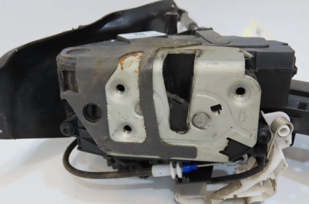 Serrure porte arg Ford FOCUS III 1.6 tdci (2010-2017) occasion