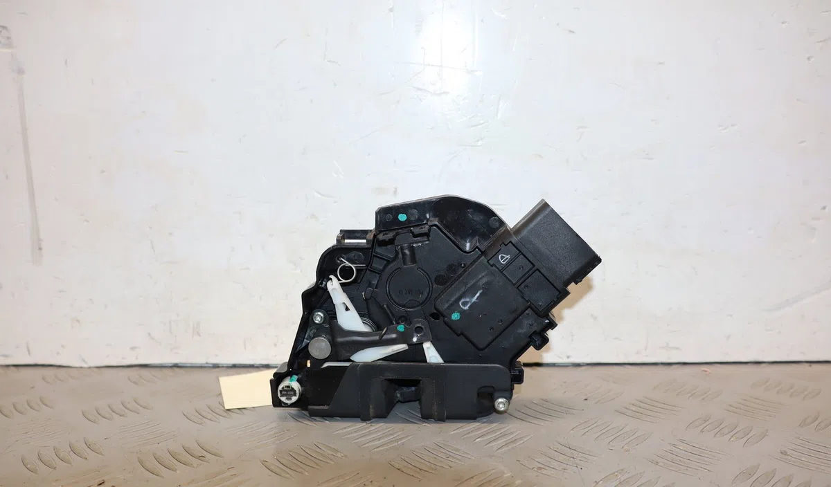 Serrure porte arg Ford KA III (UK, FK) 1.2 (2016) occasion
