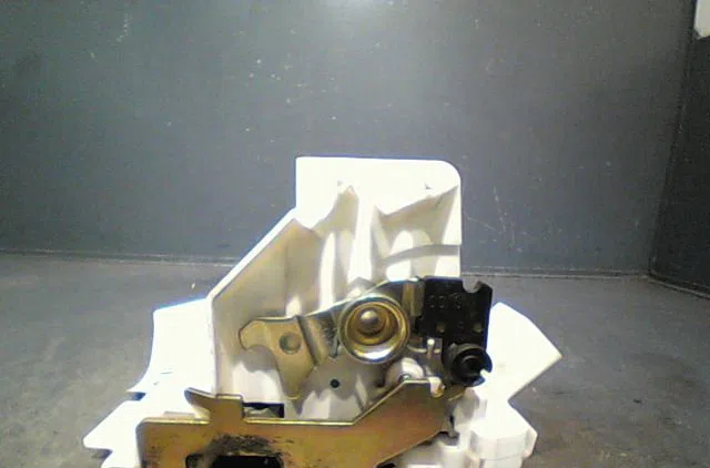Serrure porte arg Ford MONDEO III (B5Y) 1.8 16v (2000-2007) occasion