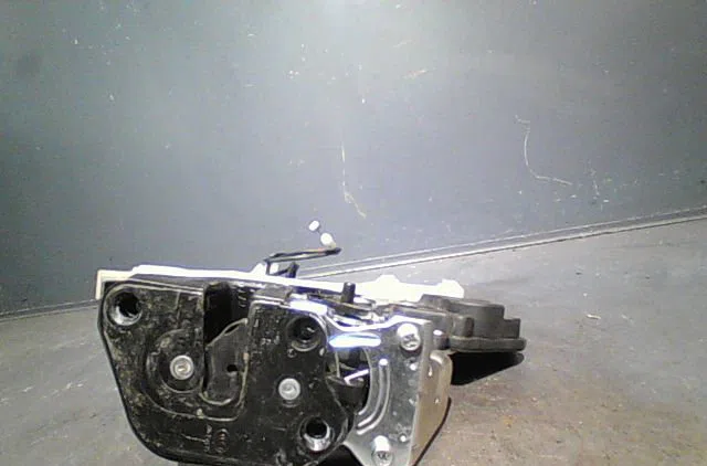 Serrure porte arg Hyundai TUCSON (JM) 2.0 crdi traction intégrale (2004-2010) 5 portes occasion