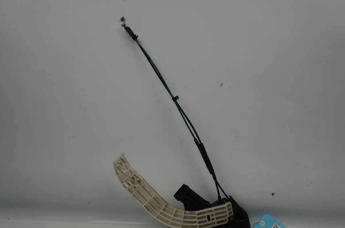 Serrure porte arg Kia MAGENTIS II (MG) 2.0 crdi (2006-2010) occasion