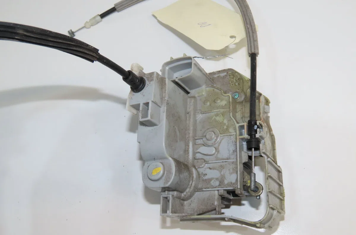 Serrure porte arg Lancia DELTA III (844_) 1.6 d multijet (844.axc11, 844.axc1a) (2008-2014) 5 portes occasion