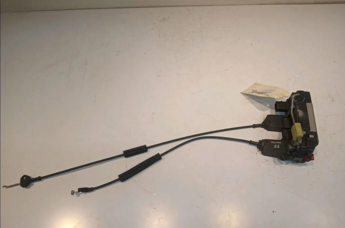 Serrure porte arg Opel VECTRA C (Z02) 2.2 16v (f69) (2002-2008) occasion
