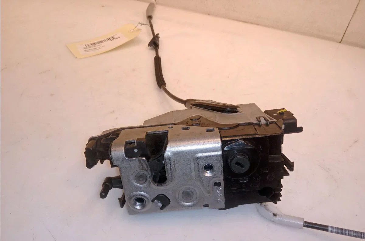 Serrure porte arg Peugeot 2008 I (CU_) 1.6 hdi (2013) occasion