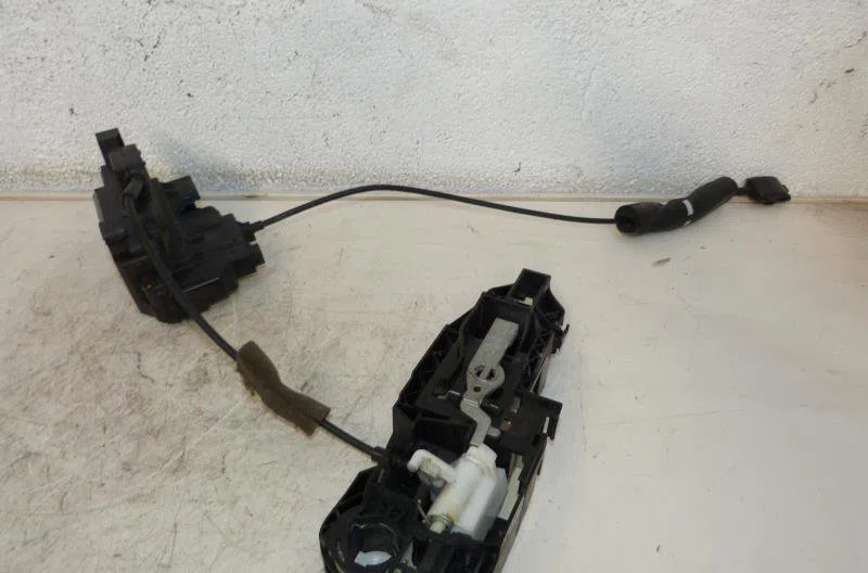 Serrure porte arg RENAULT GRAND SCENIC 3 PHASE 1 occasion
