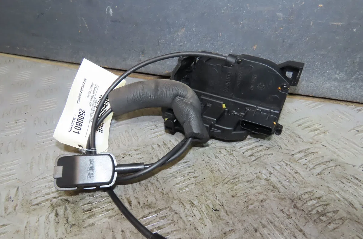 Serrure porte arg Renault MEGANE III Grandtour (KZ0-1) 1.5 dci (kz1m, kz1w, kz0r) (2009) occasion