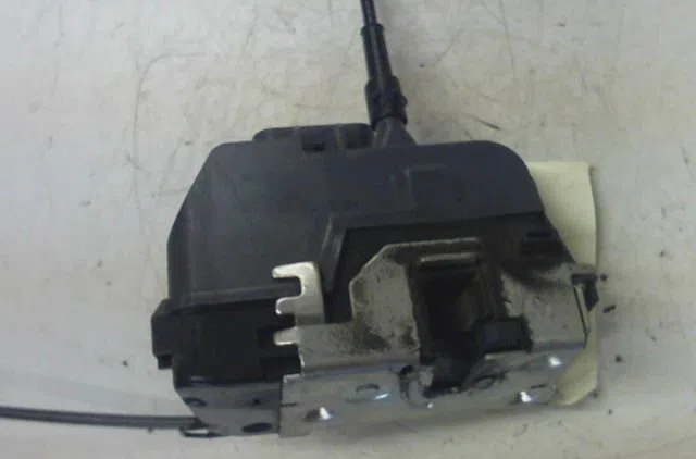 Serrure porte arg RENAULT MEGANE occasion