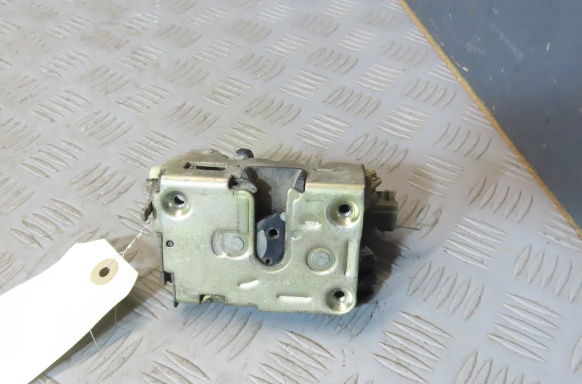 Serrure porte arg RENAULT R19 1994 occasion
