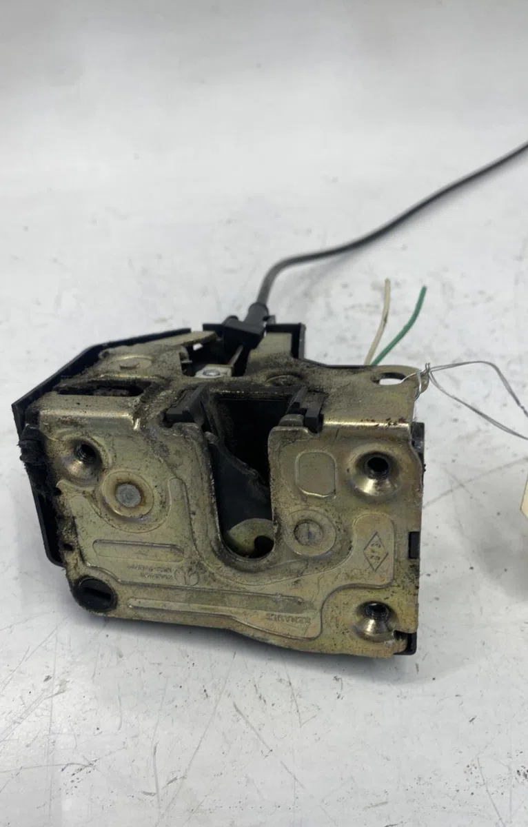 Serrure porte arg Renault SCÉNIC I Monospace (JA0-1_, FA0_) 1.6 (ja00, ja16, ja15, ja19, ja1v, ja2b, ja2c, ja0b,... (199