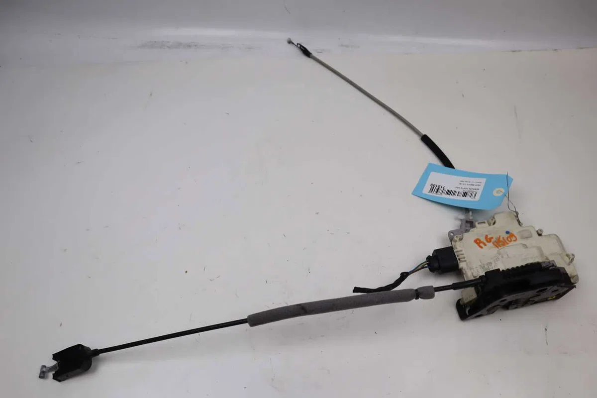 Serrure porte arg Seat IBIZA IV (6J5, 6P1) 1.4 (2008-2015) occasion