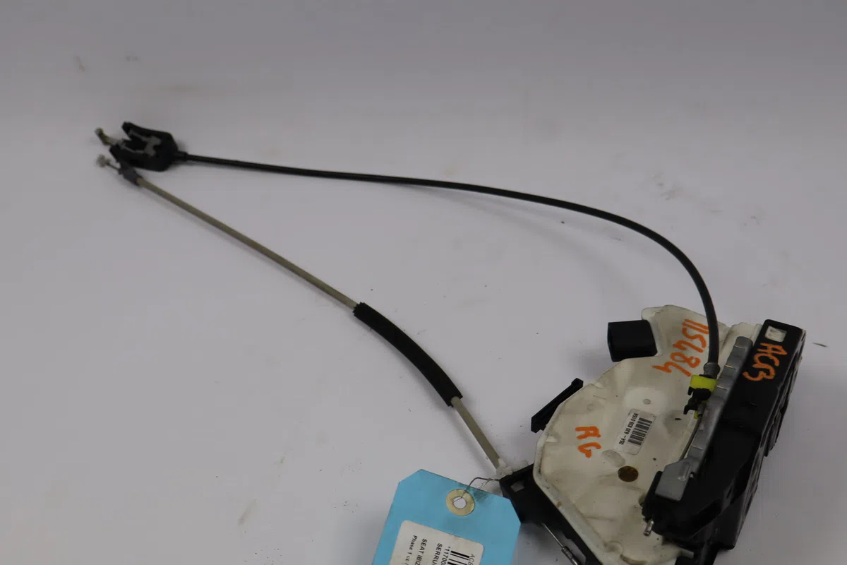 Serrure porte arg Seat IBIZA IV (6J5, 6P1) 1.9 tdi (2008-2010) occasion