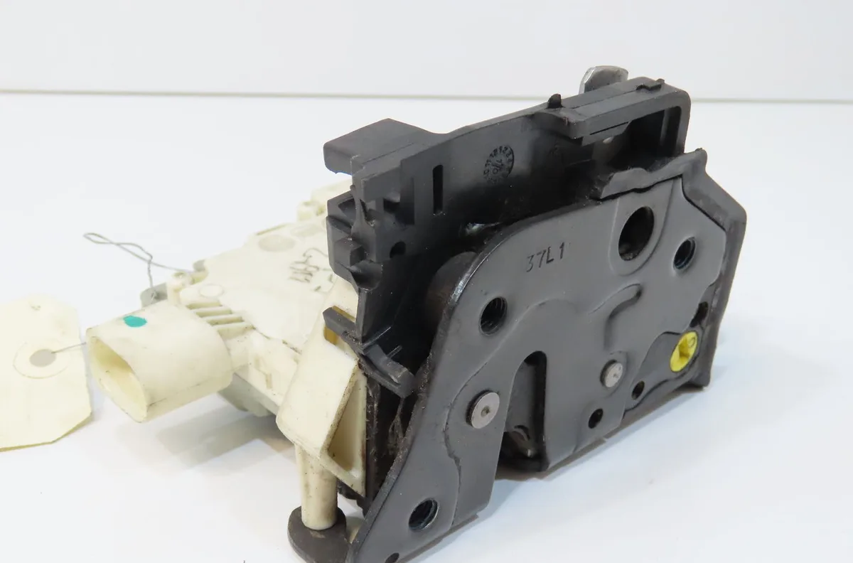 Serrure porte arg Seat LEON (1P1) 1.6 tdi (2010-2012) occasion