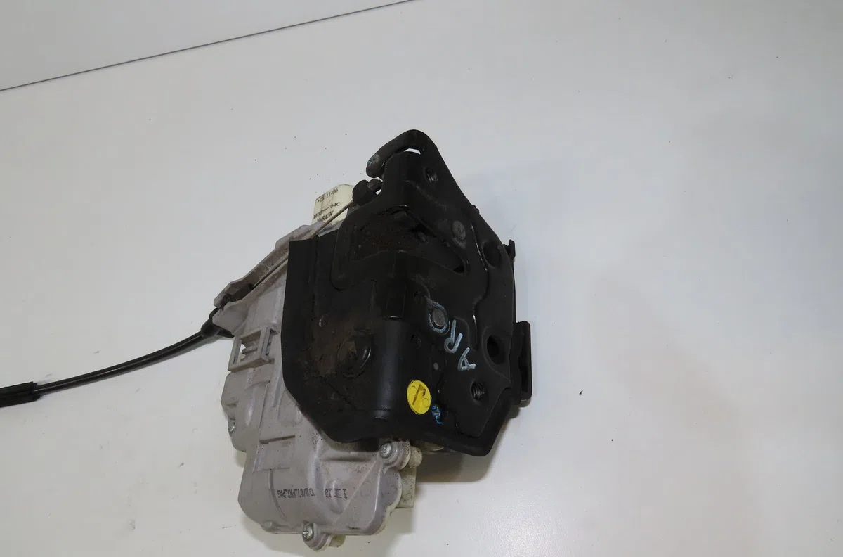 Serrure porte arg Seat LEON (1P1) 2.0 tdi 16v (2005-2012) occasion