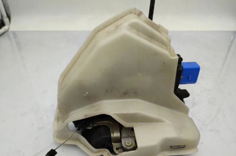 Serrure porte arg VOLKSWAGEN GOLF 5 occasion