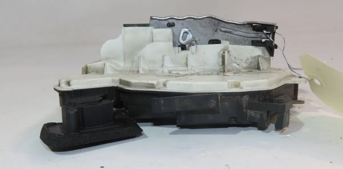 Serrure porte arg Volkswagen GOLF VII (5G1, BQ1, BE1, BE2) 2.0 gti (2013-2020) occasion