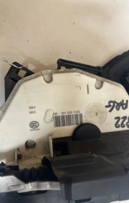 Serrure porte arg Volkswagen GOLF VII Variant (BA5, BV5) 1.6 tdi (2013-2018) occasion