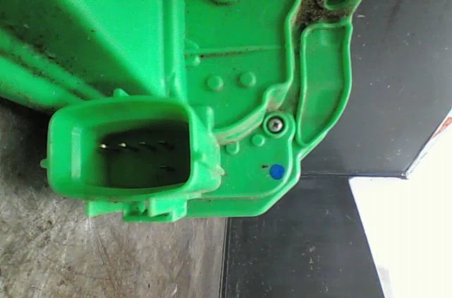 Serrure porte avd Alfa romeo MITO (955_) 1.4 (955axv1a) (2011-2018) occasion