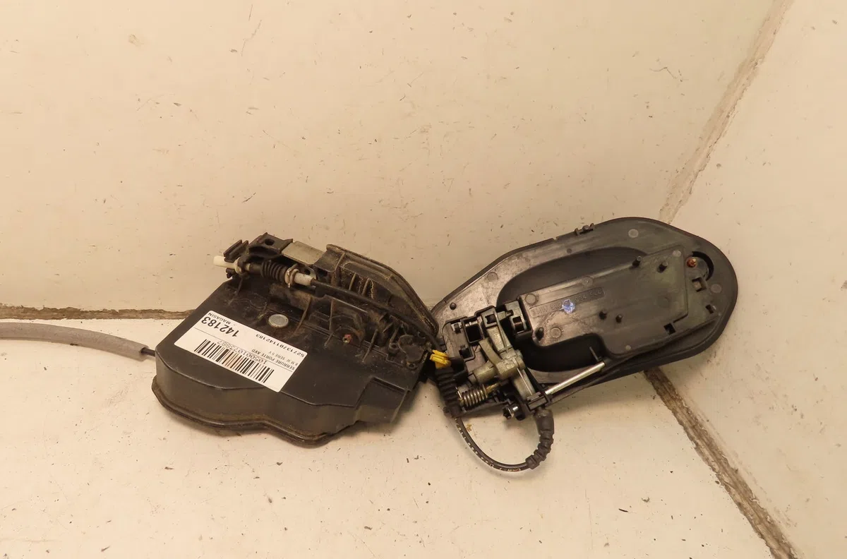 Serrure porte avd Bmw 5 Touring (E61) 530 xd (2005-2007) occasion