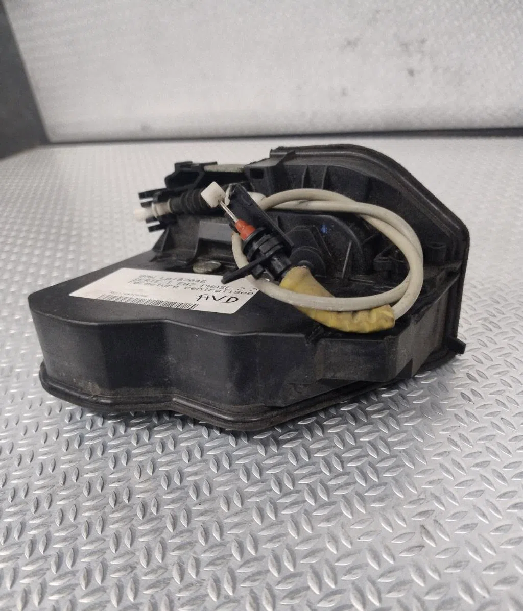 Serrure porte avd BMW SERIE 1 E87  SERIE 1 E87 PHASE 2 occasion
