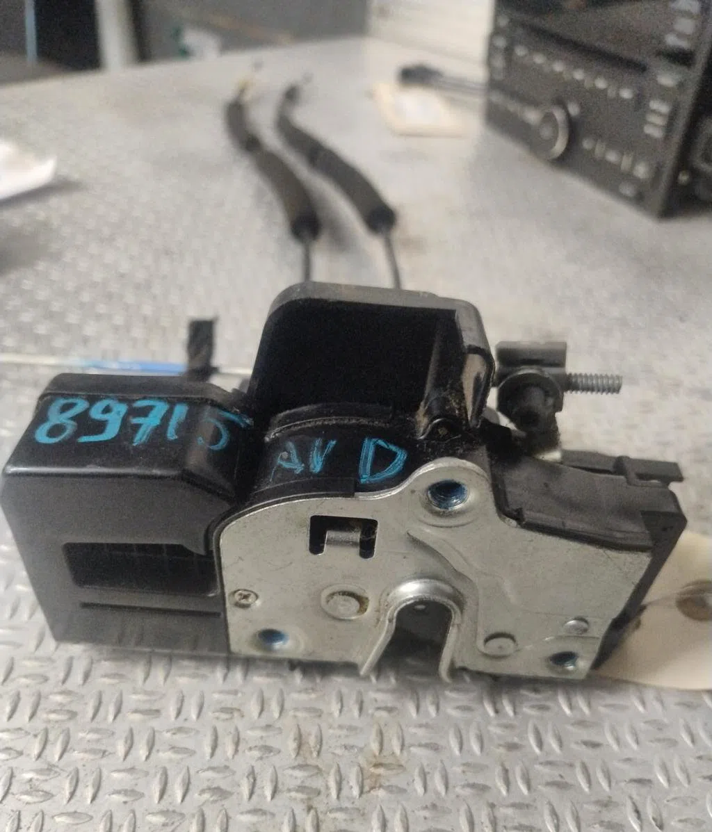 Serrure porte avd Chevrolet CAPTIVA (C100, C140) 2.0 d (2007) occasion